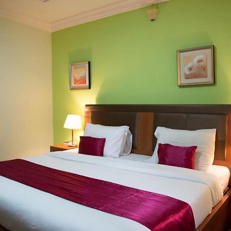 Room In Lodge - Grand Ibro Hotel Abuja Jabi Exterior foto